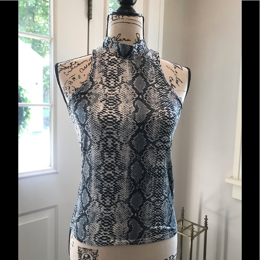 Halter top grey alligator print